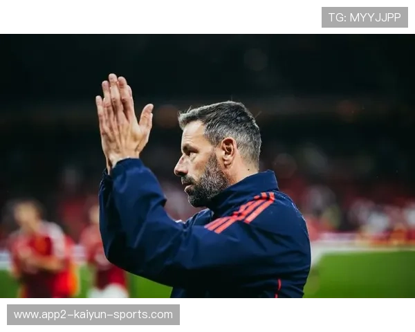 滕哈赫被解职不冤,药厂9人新帅执教5天斩获首胜,滕哈格执教水平